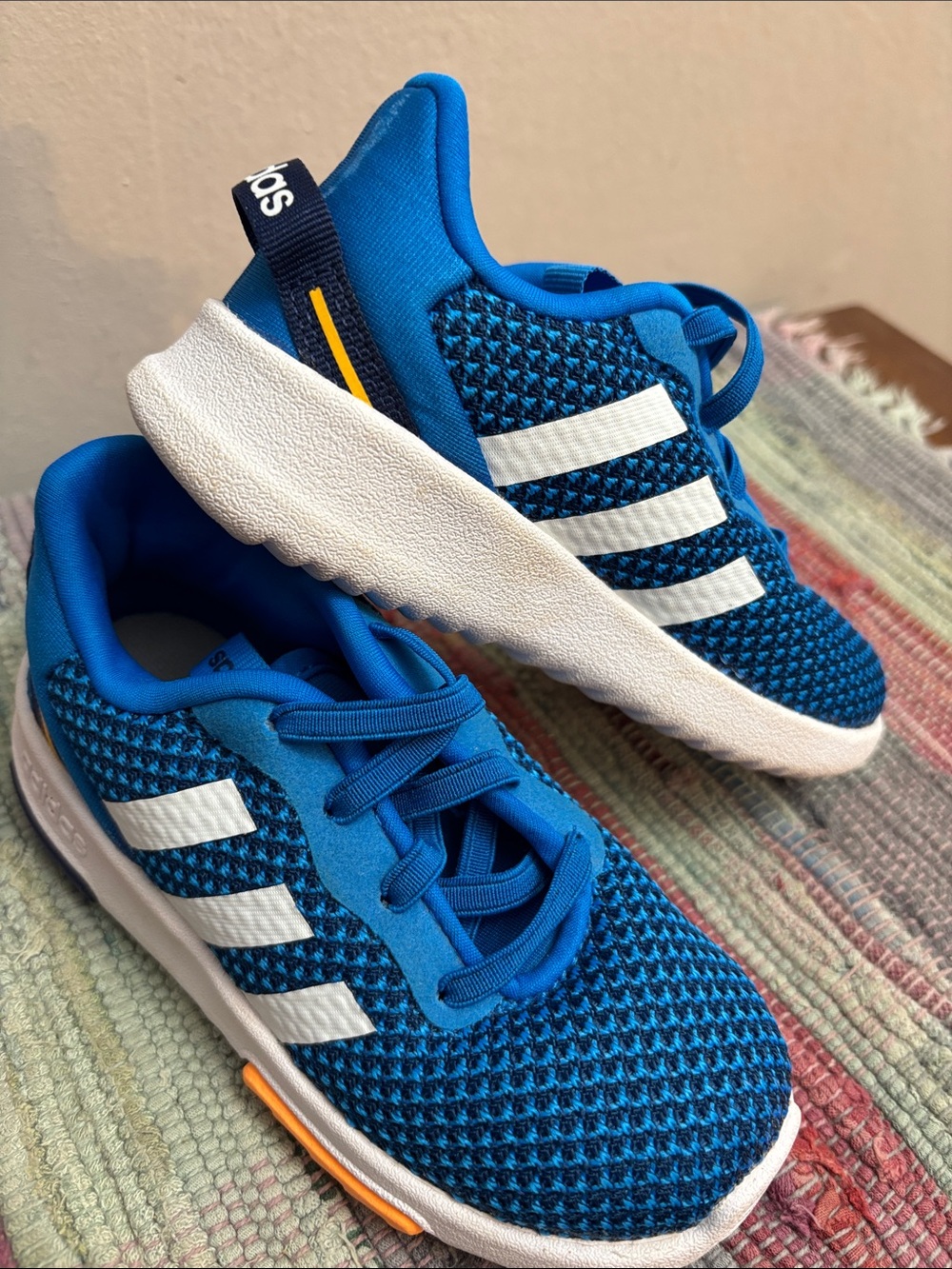 adidas Kids Blue and White Mesh Runner Sneakers Sz 8k